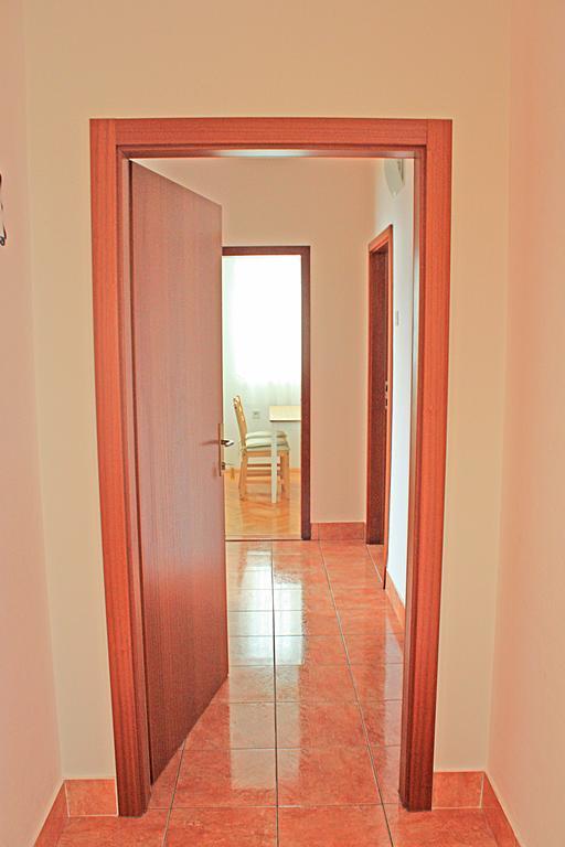 מאקרסקה Bougainvillea Apartments מראה חיצוני תמונה