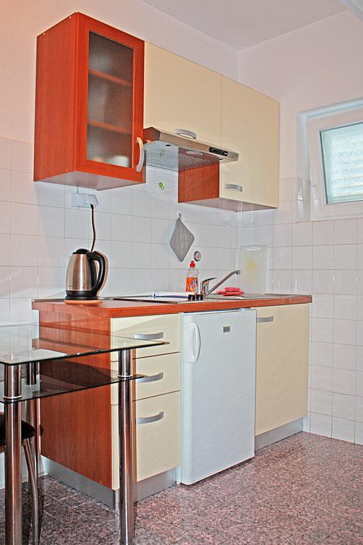 מאקרסקה Bougainvillea Apartments מראה חיצוני תמונה