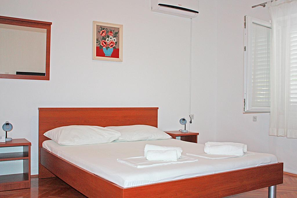 מאקרסקה Bougainvillea Apartments מראה חיצוני תמונה