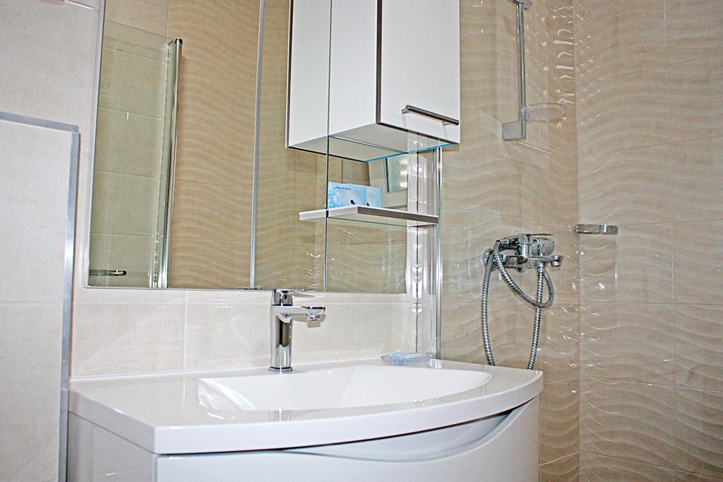 מאקרסקה Bougainvillea Apartments מראה חיצוני תמונה
