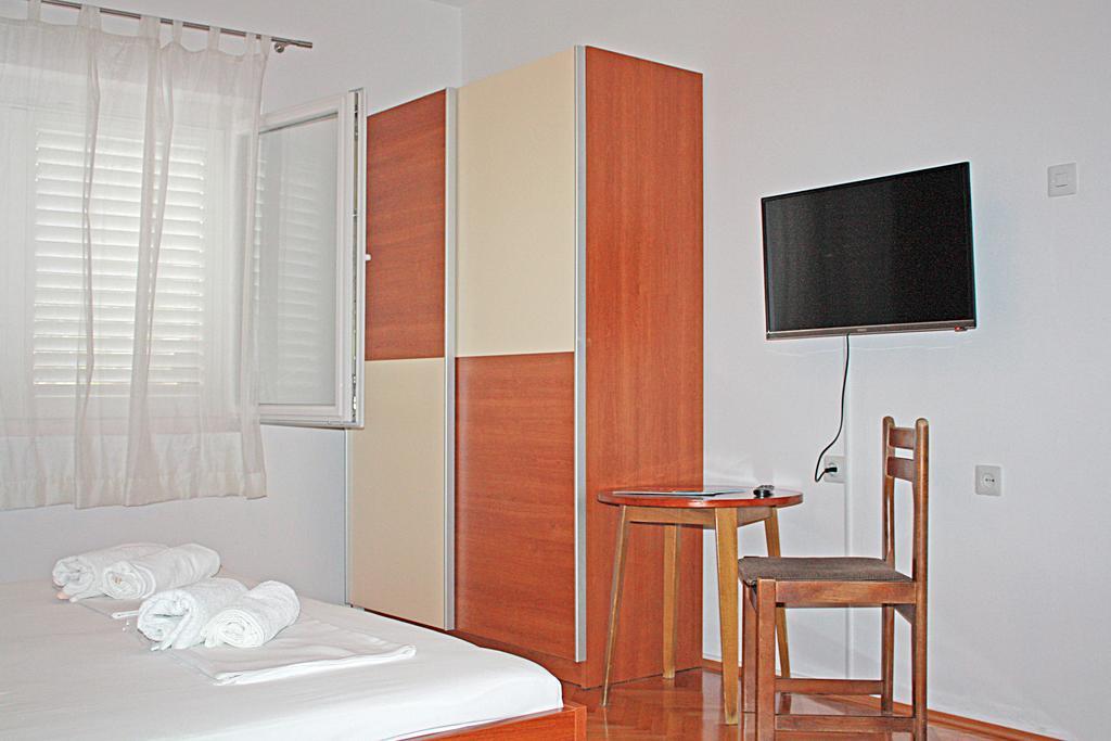 מאקרסקה Bougainvillea Apartments מראה חיצוני תמונה